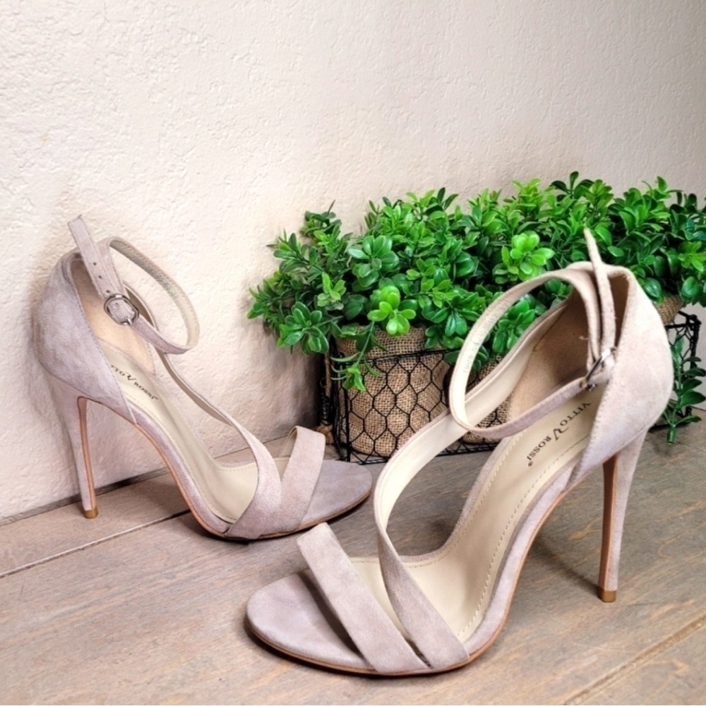 Gianvito Rossi Light Neutral Suede High Heel Open Toe Stiletto - 37/ 7